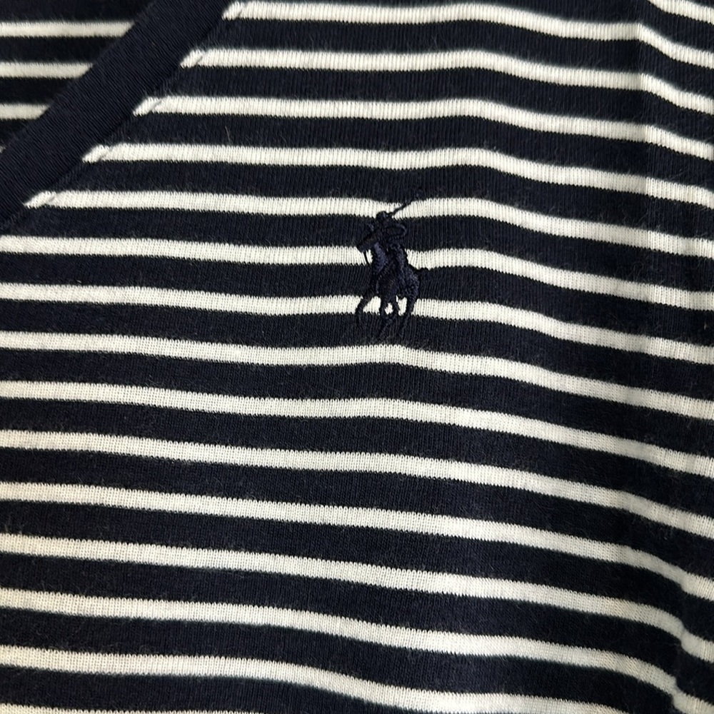 Ralph Lauren sport women’s long sleeve V-neck shirt - Picture 2 of 4